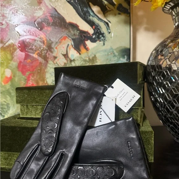Coach Embossed Black Leather Gloves - Picture 3 of 5